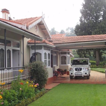 Bouganvilla Resort Ooty Buitenkant foto
