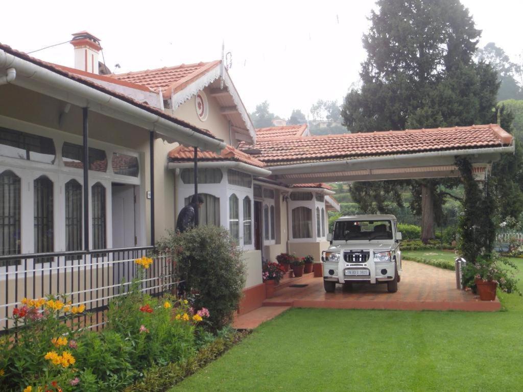 Bouganvilla Resort Ooty Buitenkant foto