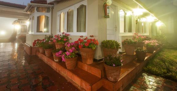Bouganvilla Resort Ooty Buitenkant foto